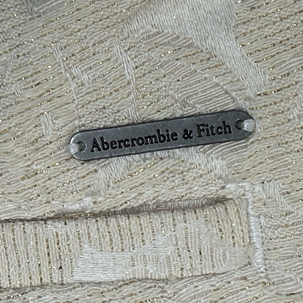 Abercrombie & Fitch Gold Tone Metallic Thread Floral Pattern Shorts Size… - Picture 4 of 9